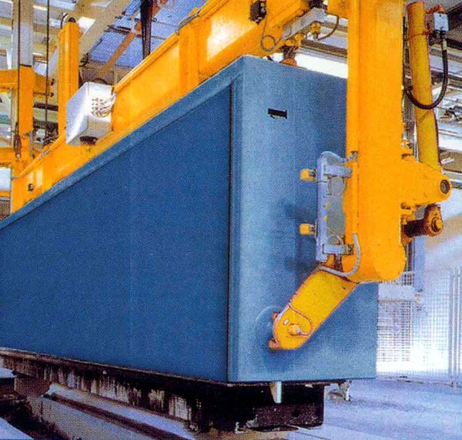 空中翻轉(zhuǎn)工藝設(shè)備